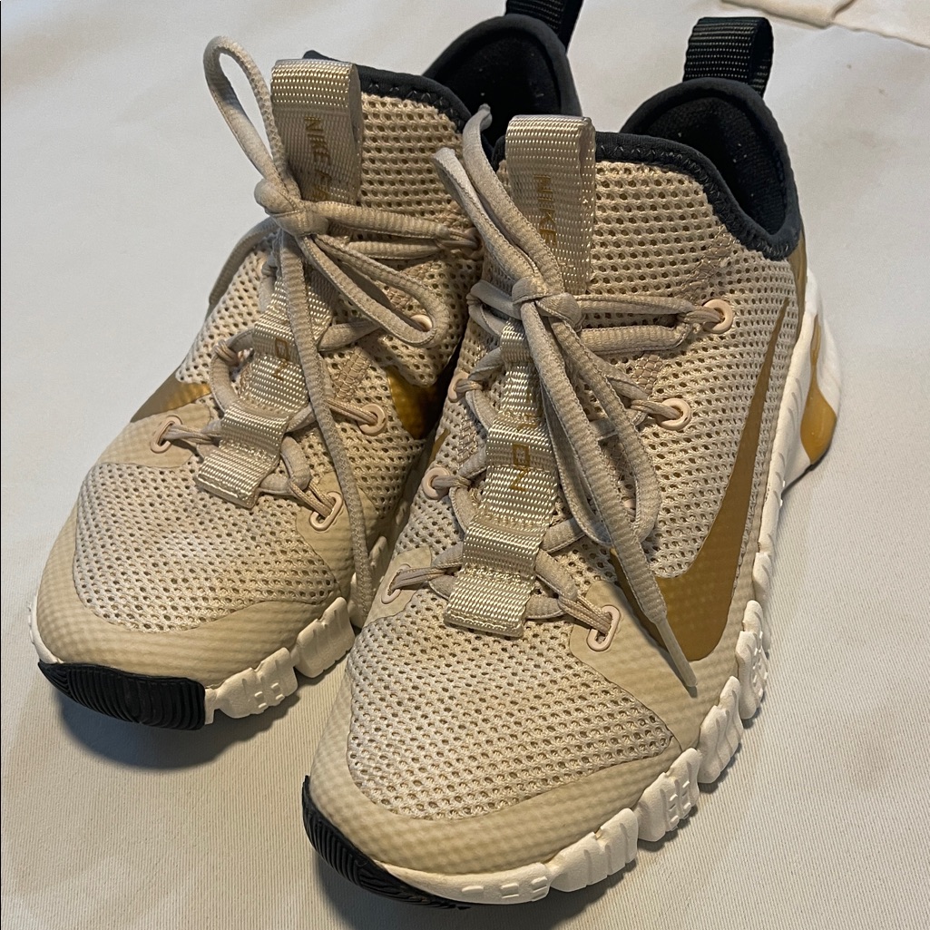 Nike Free Metcon 3 Light Orewood Brown Women’s Shoes